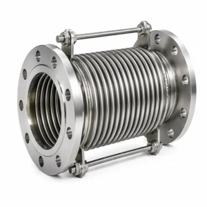 Junta de expansión para vapor en acero inoxidable con bridas, utilizada en tuberías industriales de alta presión en Perú