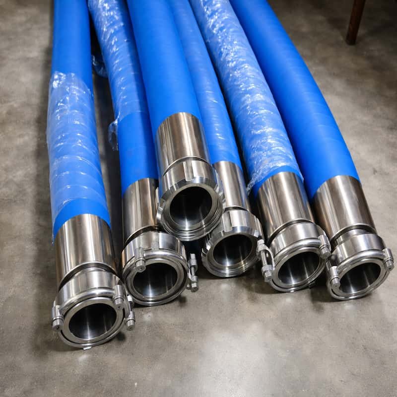 Manguera industrial con conexión de acero inoxidable para procesos industriales