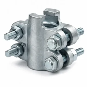 Abrazadera tipo boss galvanizada con pernos y tuercas reforzadas para conexión, fijación y derivación en tuberías industriales y sistemas hidráulicos.