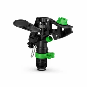 Aspersor sectorial 1/2” rosca macho para sistemas de riego agrícola, diseñado para distribución uniforme de agua con alta resistencia y rendimiento eficiente.