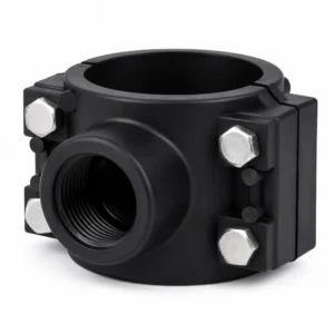 Abrazadera derivación doble de polipropileno negro con rosca hembra y pernos metálicos reforzados para conexiones en tuberías hidráulicas y sistemas de agua a presión.