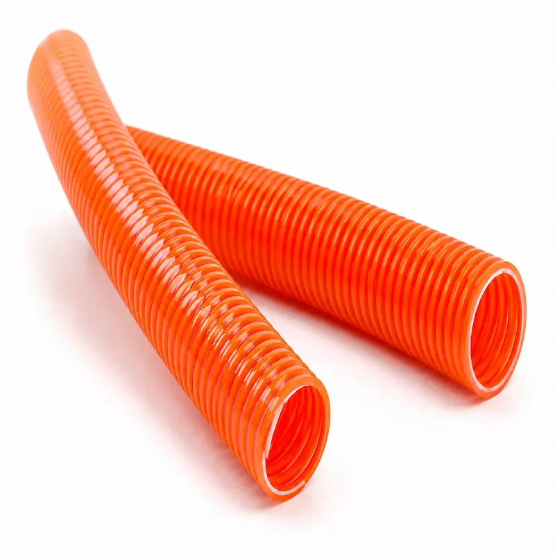 Manguera PVC naranja para pulverización de 725 PSI, ideal para fumigación agrícola, aplicación de agroquímicos, pesticidas y sistemas de pulverización de alta presión en el campo.