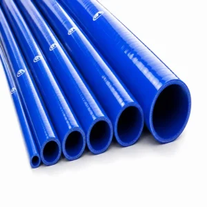 Manguera de silicona reforzada de alta temperatura para sistemas de refrigeración, turbo, intercooler, radiadores y aplicaciones industriales de alto rendimiento.