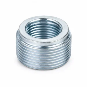 Reducción Bushing roscada de acero galvanizado para adaptar conexiones de diferentes diámetros en sistemas hidráulicos, neumáticos e industriales, con rosca macho y hembra de alta precisión y resistencia a la corrosión.